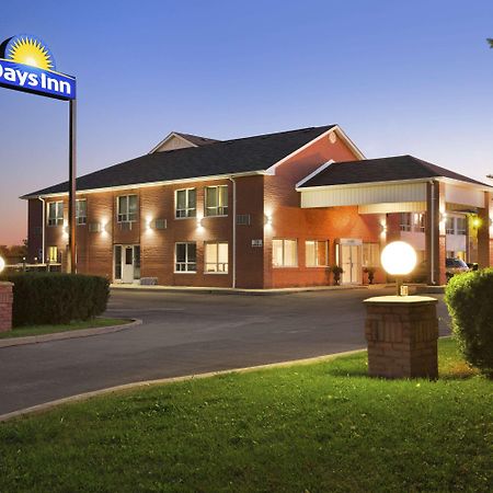 Days Inn By Wyndham Stouffville Exterior foto